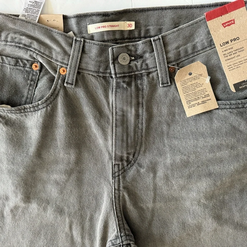 Levi | Low Pro Jeans (Grey) - Picture 5 of 10